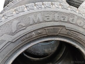 Predám zimné pneu 215/70r15c - 3