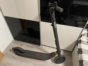 Predám Ninebot KickScooter E25E - 3