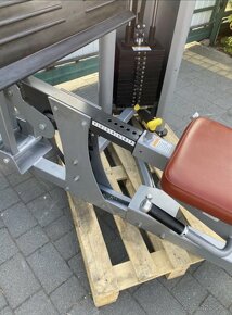 Nautilus legpress - 3