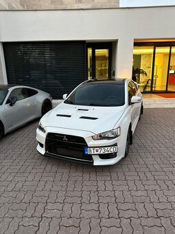 Mitsubishi Lancer EVO X - 3