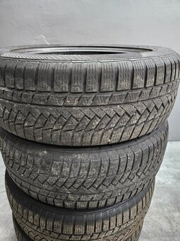 Predám zimné pneu Continental 215/60r17 - 3