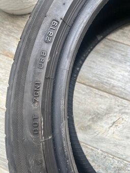 235/40 R19 Bridgestone letne pneu - 3