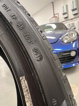 Zimní pneumatiky 22" PIRELLI SCORPION 285/35 R22 106V - 3