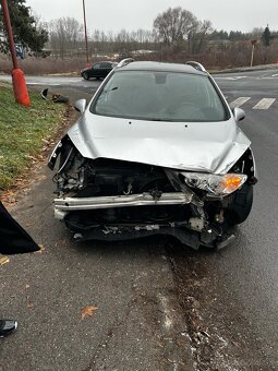 Predám Peugeot 308 SW , 1,6 na nahradné diely v cel - 3