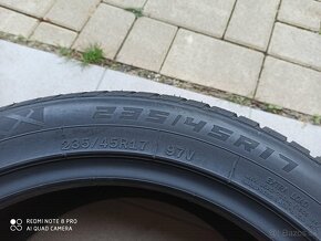 zimne pneu 235/45 R17 - 3