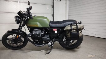 Moto Guzzi V7 III Stone - 3