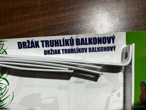 Držiaky biele truhlových balkónových kvetináčov - 3