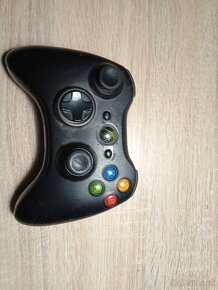 Predám Xbox 360 z hrami - 3