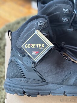 GORE-TEX - 3