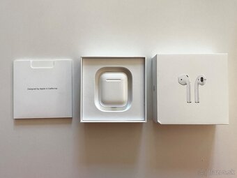 Sluchatka Apple AirPods (2. generacia) - 3