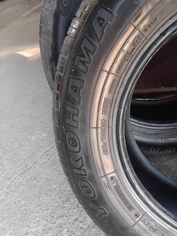 Predám  letné pneumatiky   215/70r16 - 3