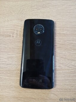 Motorola G6 / 3/32GB TOP stav - 3