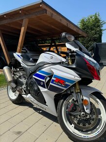 Suzuki GSX-R1000R4 - 3