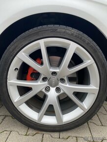 Audi 5X112 R19 255/35 - 3