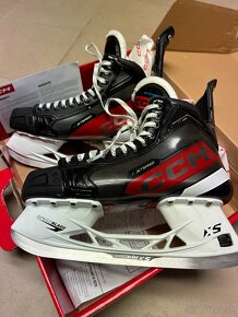 Predám korčule senior CCM Jetspeed  FT 680 - 3