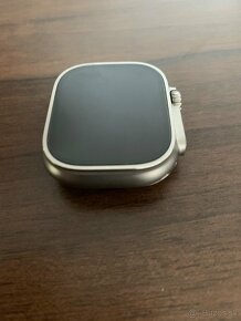 Apple Watch Ultra 49mm - titanium - 3