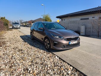 Kia Ceed sporty wagon 1.4 tgdi platinum A/T7 - 3