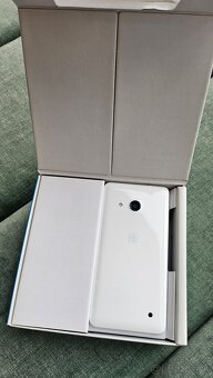 Microsoft Lumia 550 Biely - 3