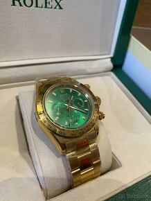 Rolex Daytona Green Dial - 3