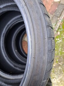 Zimne pneumatiky 225/35 R19 - 3