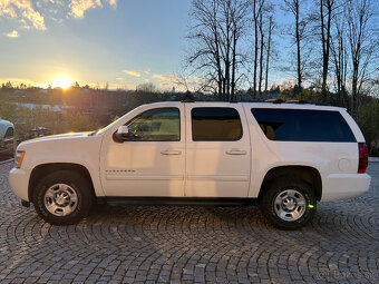 Chevrolet Suburban 2500 Heavy Duty - 6.0 V8, rok 2012, 4x4 - 3