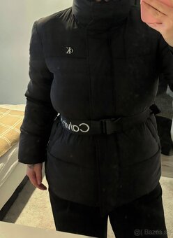 CALVIN KLEIN dámska puffer bunda s opaskom S - 3