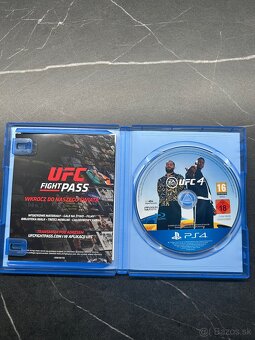 UFC 4 PS4 - 3