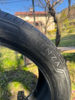 Bridgestone ALENZA 285/40 R21 Letne pneumatiky - 3