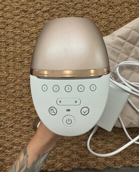 Philips Lumea IPL 9900 SkinAI BRI973/00 - 3