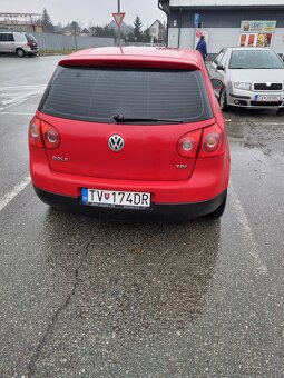 Predam Volkswagen golf 5 1,9 tdi 66kw - 3