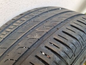 Barum Bravuris 5 215/55 R17 V letné - 3