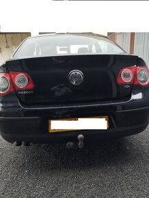 zadny naraznik, sklo, diely na passat b6 , VW 1.9 tdi - 3