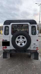 Land Rover Defender 110 2.2D Station Wagon SE - 3