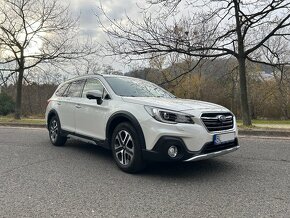 Subaru Outback 2,5 CVT Comfort biela metalíza - 3