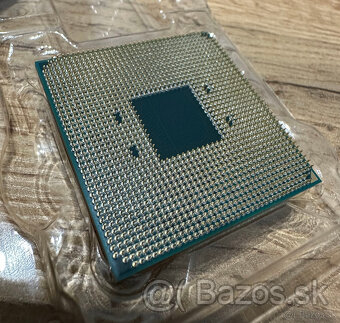 Predám AMD Ryzen 5 5600X s originál AMD chladičom - 3