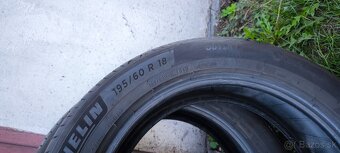 195-60-18-Michelin-letné-4ks-dot:2821,dezén:6,5mm-top stav - 3