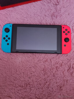 Nintendo Switch V2 - 3