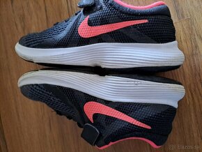 Detské tenisky NIKE 20,5 cm, cena 10 eur s poštou - 3