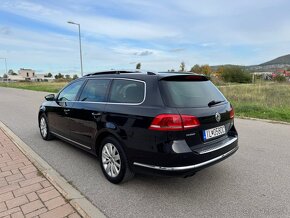 VW Passat B7 Variant 2.0 TDi Highline - 3