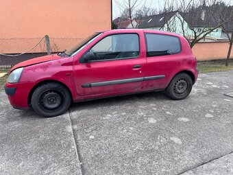 Renault Clio 1.2 43kw benzín R.v 2001 ČÍTAJ - 3