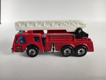 MATCHBOX - FIRE ENGINE 1982 - POZRI DETAILNÉ FOTO - 3