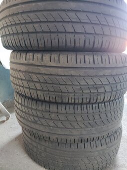 Predám letné pneu 215/60r17 - 3