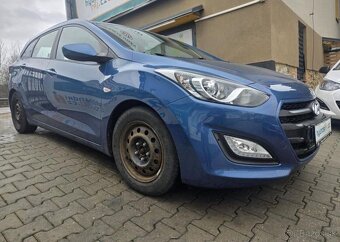 Hyundai i30 1.6-1MAJ.-PRAV.SERVIS-NÍZKÉ KM - 3