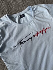 Dámske bledomodré tričko Tommy Hilfiger - 3