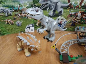 LEGO® Jurassic World 75941 Indominus rex proti ankylosaurovi - 3