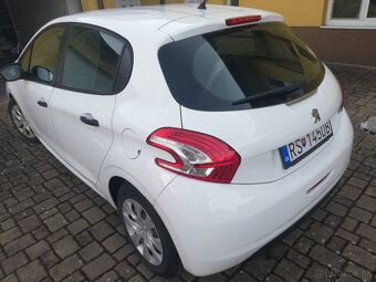 Predám PEUGEOT 208 - 3