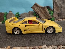 Prodám model 1:18 Ferrari F40 - 3