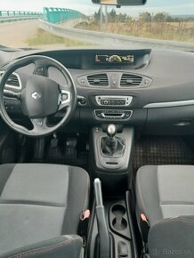 Renault Megan Scenic - 3