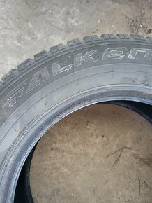 Zimné Falken 215/60R16 - 3