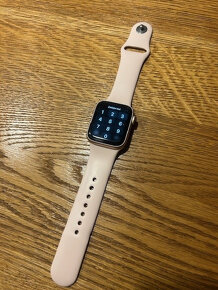 Apple Watch Series 5, 40 mm Gold Alu Pink Sand - 3